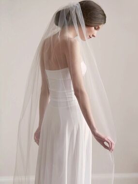 Floor Length Bridal Veil (Dareth Colburn)